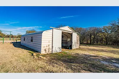 1005 Hickey Court, Granbury, TX 76049 - Photo 11
