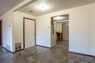 1005 Hickey Ct, Granbury, TX 76049 - Photo 17