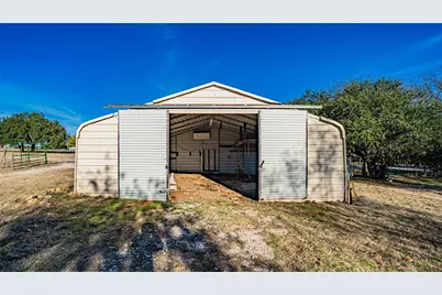1005 Hickey Court, Granbury, TX 76049 - Photo 13