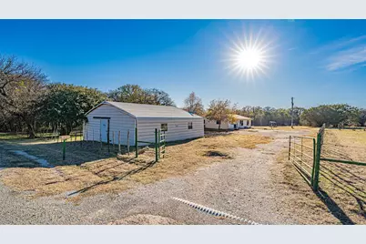 1005 Hickey Court, Granbury, TX 76049 - Photo 1