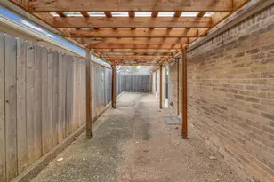 30 Sugar Creek Pl, Woodway, TX 76712 - Photo 25