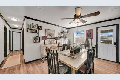 506 E Barton Street, Granbury, TX 76048 - Photo 9