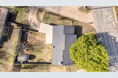 506 E Barton Street, Granbury, TX 76048 - Photo 37