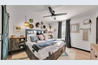 506 E Barton Street, Granbury, TX 76048 - Photo 21