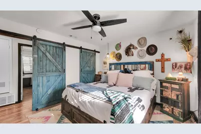 506 E Barton Street, Granbury, TX 76048 - Photo 19