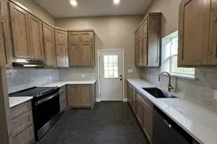 939 Frey, Stephenville, TX 76401 - Photo 5