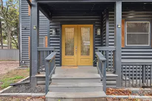 223 Oklahoma Ave, Pottsboro, TX 75076 - Photo 3