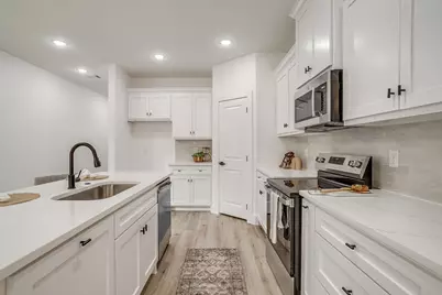 4948 Dunbar Street, Fort Worth, TX 76105 - Photo 5