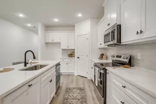 4948 Dunbar St, Fort Worth, TX 76105 - Photo 5