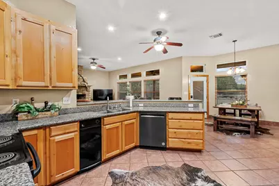 6909 Running Deer Court, Granbury, TX 76049 - Photo 5