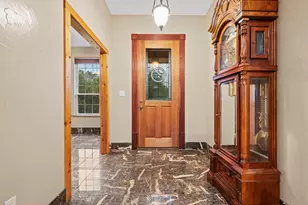 6909 Running Deer Ct, Granbury, TX 76049 - Photo 3