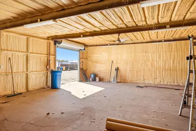 311 Eastridge Road, Granbury, TX 76049 - Photo 17