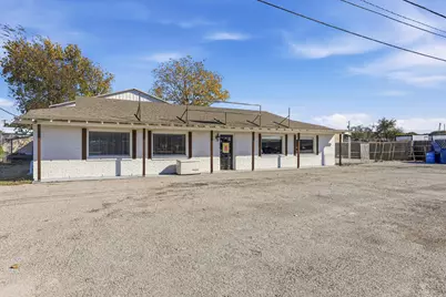 311 Eastridge Road, Granbury, TX 76049 - Photo 3