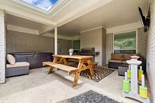 2409 Pebblebrook Ct, Grand Prairie, TX 75050 - Photo 37