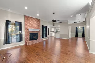 1418 Holley Creek Ln, Mansfield, TX 76063 - Photo 5