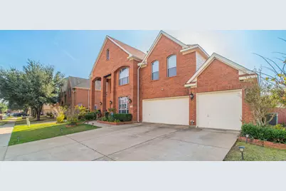 2335 Shackleford Trail, Grand Prairie, TX 75052 - Photo 3