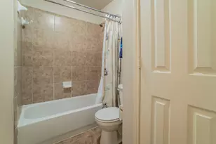 2335 Shackleford Tr, Grand Prairie, TX 75052 - Photo 27