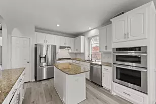 202 Forestridge Dr, Mansfield, TX 76063 - Photo 5