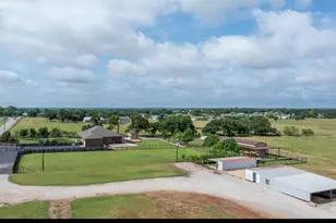 904 Co Rd 3341, Paradise, TX 76073 - Photo 35