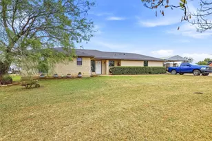 4501 Ascot Dr, Cleburne, TX 76033 - Photo 3