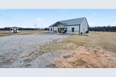 2011 County Road 1590, Alvord, TX 76225 - Photo 5
