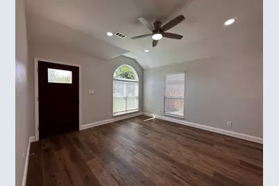 2143 Gilford Street, Dallas, TX 75235 - Photo 5