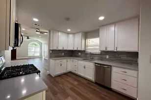 2143 Gilford St, Dallas, TX 75235 - Photo 9