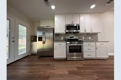 2143 Gilford Street, Dallas, TX 75235 - Photo 11