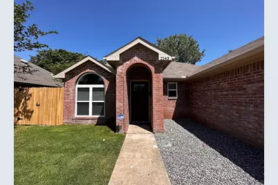 2143 Gilford Street, Dallas, TX 75235 - Photo 3