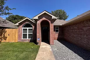 2143 Gilford St, Dallas, TX 75235 - Photo 3