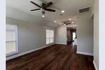 2143 Gilford Street, Dallas, TX 75235 - Photo 7