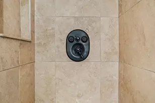 12557 High Meadow Dr, Dallas, TX 75244 - Photo 19