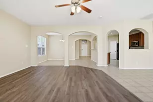 629 Nemitz St, Crowley, TX 76036 - Photo 7