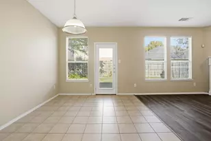 629 Nemitz St, Crowley, TX 76036 - Photo 5