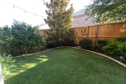 2564 Jacobson, Lewisville, TX 75067 - Photo 3