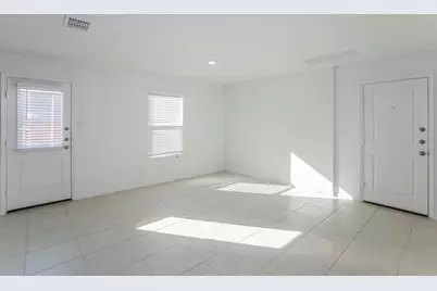 5825 Rockrose Lane, Princeton, TX 75407 - Photo 5