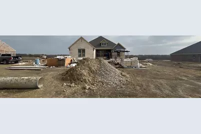 811 Valley Ridge Road, Van Alstyne, TX 75495 - Photo 1