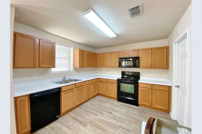 5511 Green Ivy Road, Denton, TX 76210 - Photo 3