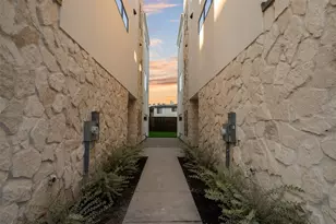 1514 Holly Ave, Dallas, TX 75204 - Photo 3