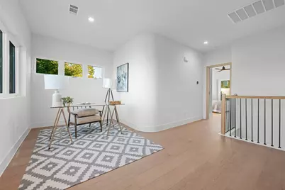 1514 Holly Avenue, Dallas, TX 75204 - Photo 15