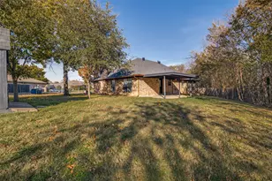 1502 Knob Hill Dr, Garland, TX 75043 - Photo 11