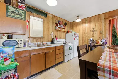 2065 Trailwood Drive W, Burleson, TX 76028 - Photo 21