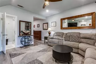 1529 Seegar St, Dallas, TX 75215 - Photo 9