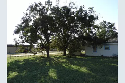 208 Reeves Street, Winters, TX 79567 - Photo 7