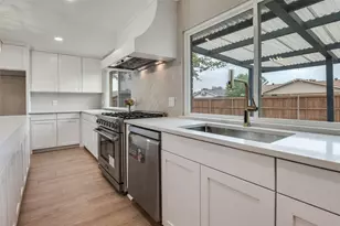 1912 Primrose Ln, Carrollton, TX 75007 - Photo 11