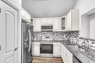 1332 Azalia Bend, Lewisville, TX 75067 - Photo 7