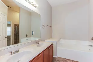 1723 Katrina Ln, Lancaster, TX 75134 - Photo 9