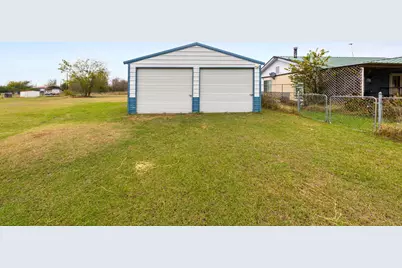 1304 Rs County Road 1530, Point, TX 75472 - Photo 25