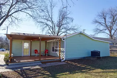 201 Water Street, Whitesboro, TX 76273 - Photo 7