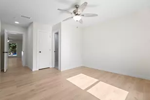 1610 SW 3rd St, Grand Prairie, TX 75051 - Photo 19